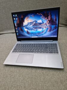 Notebook Lenovo i5 8th / 8gb de memória / ssd 256gb