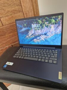 Notebook Lenovo I3 11º geração / 8gb de memória / ssd nvme 256gb