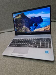 Notebook Hp i3 11th / 8gb de memória / ssd 256gb