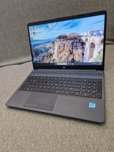 Notebook Hp i3 11th / 8gb de memória / ssd 256gb